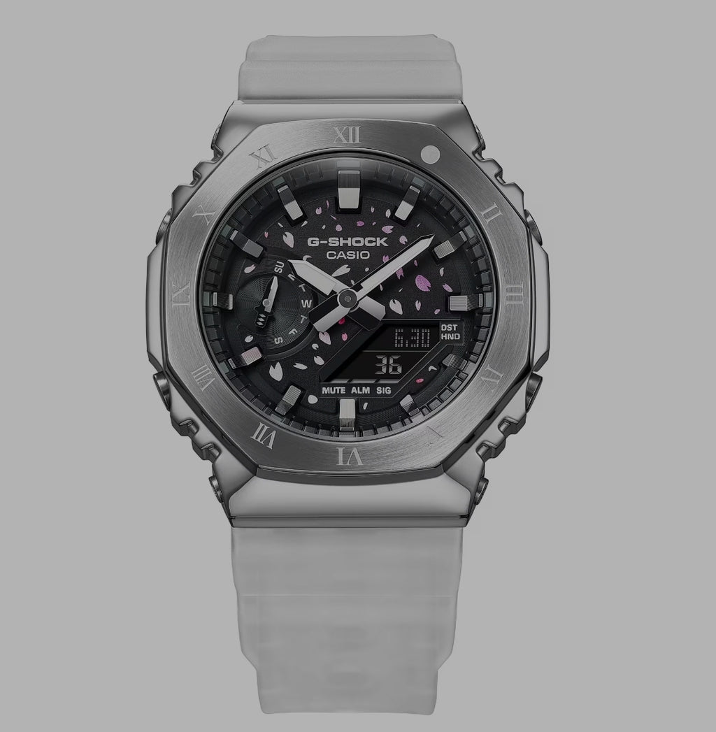 Casio  x One Ok Rock 
GM-2100TTTR-8A