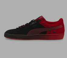 Load image into Gallery viewer, PUMA x BATMAN Suede Classic
